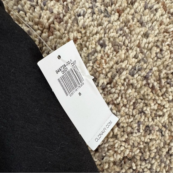 Old Navy Black Pleated Skater Mini Skirt - Picture 3 of 5